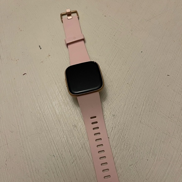 Pink Smartwatch with Advanced Features - Picture 3 of 3